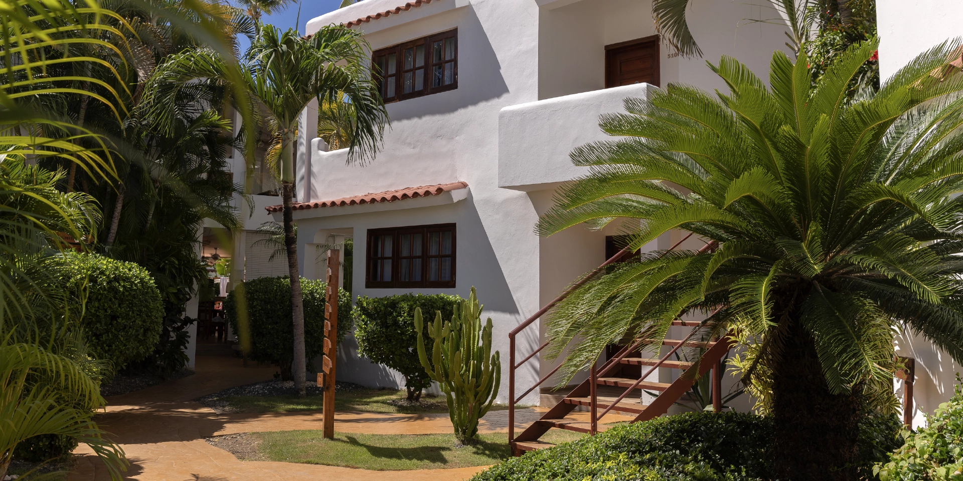 on-vacation-colombia-destino-punta-cana-hotal-whala-bavaro-bloque-hotel.webp