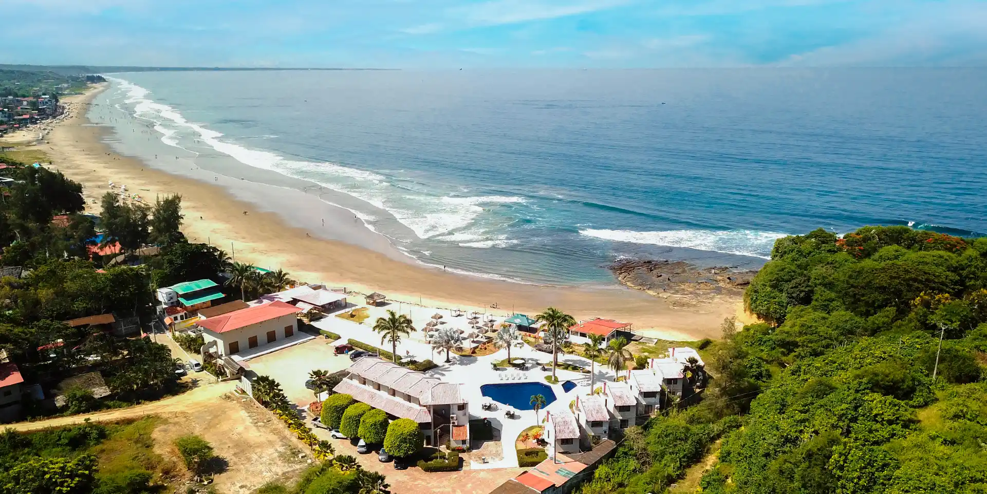 on-vacation-ecuador-montanita-hotel-howard-vista-al-mar-01.webp
